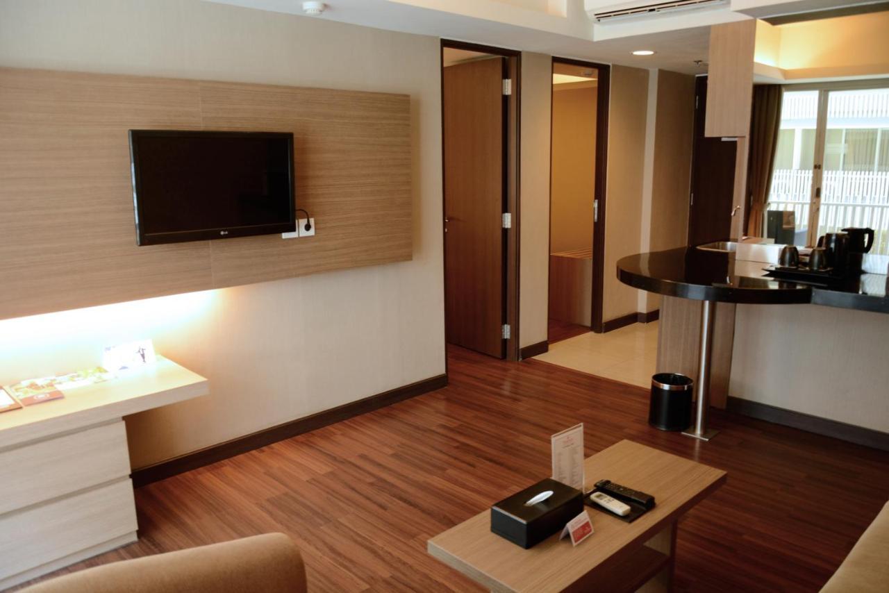 Ramada By Wyndham Bali Sunset Road Kuta Hotel Seminyak Kültér fotó
