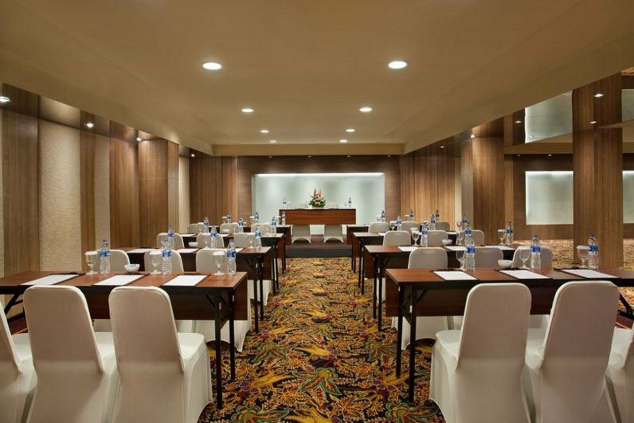Ramada By Wyndham Bali Sunset Road Kuta Hotel Seminyak Kültér fotó
