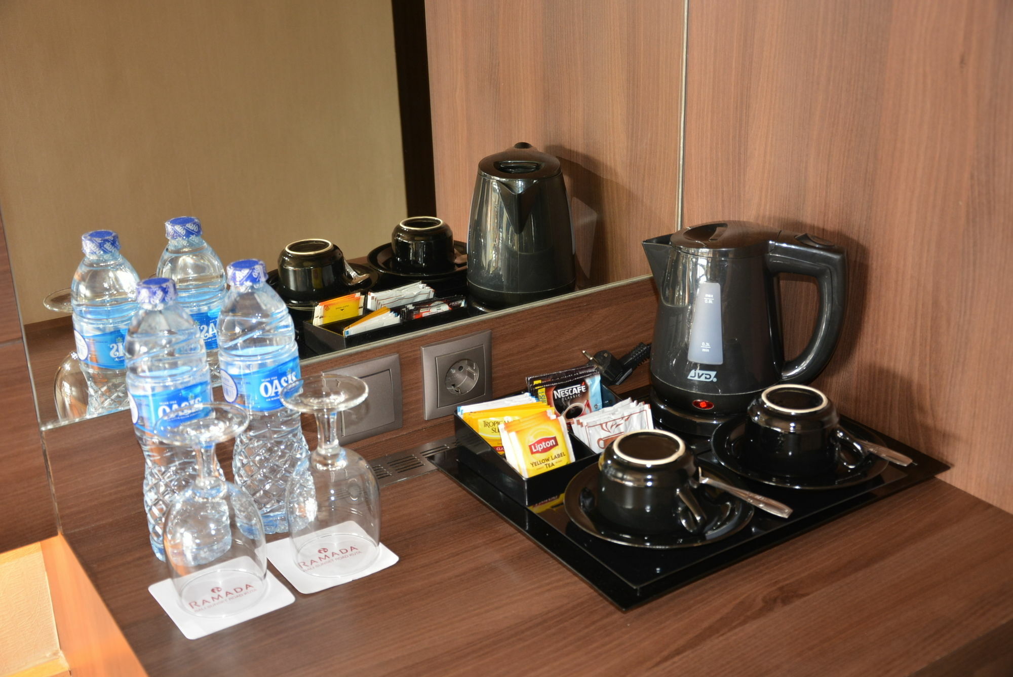 Ramada By Wyndham Bali Sunset Road Kuta Hotel Seminyak Kültér fotó